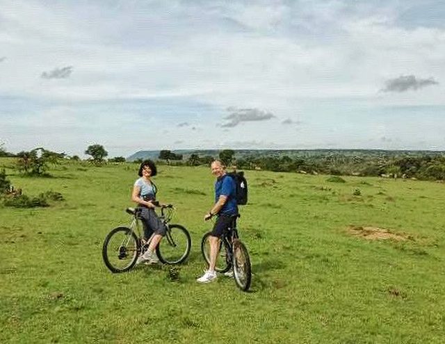 Mountain Biking in nähe des Masai Mara Safari Camp